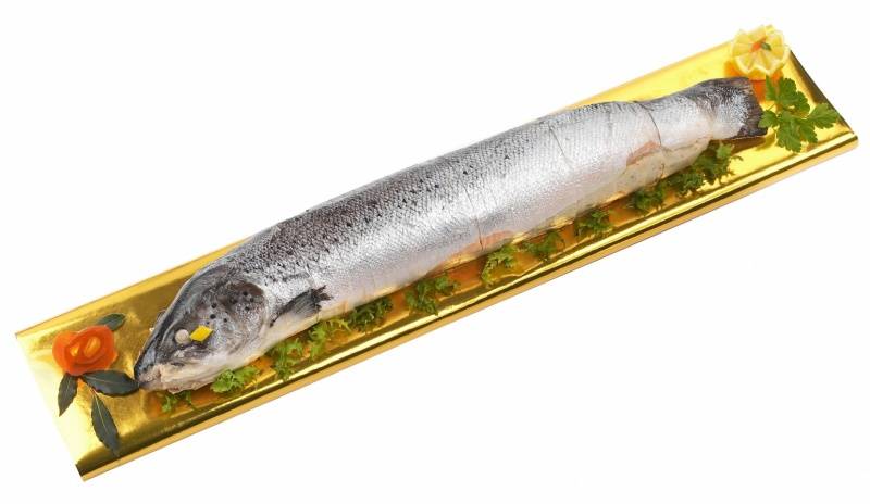 Saumon farcie entier à la mousse printanière - 3kg