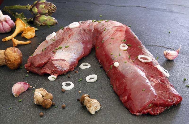 Filet mignon de cerf (dos) surgelé 2-5 kg