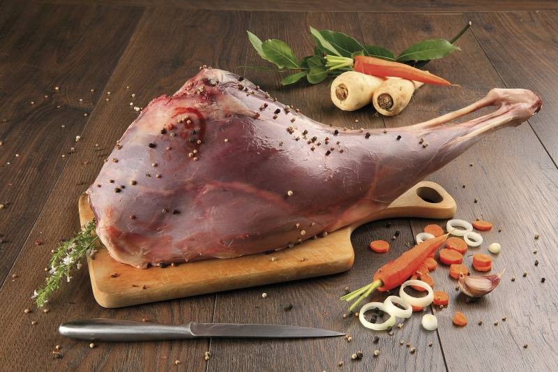 Cuissot de chevreuil avec os  surgelé ≃ 2.5kg