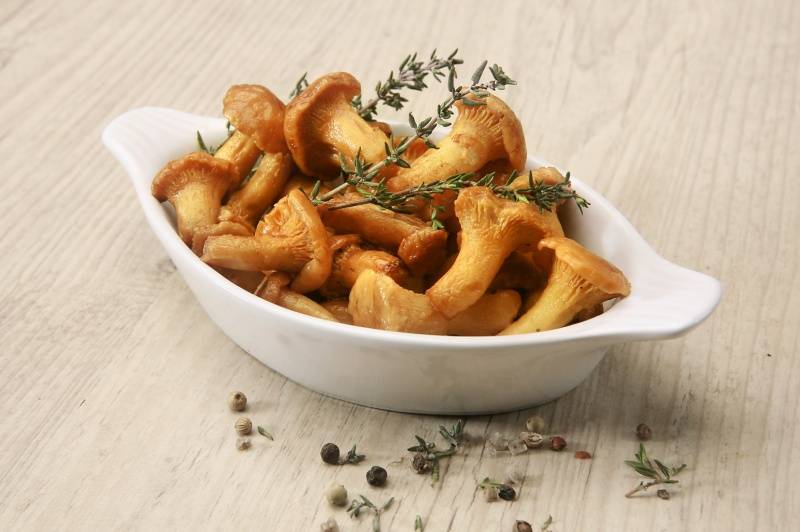 Girolles entière 2-4cm surgelée - 1kg