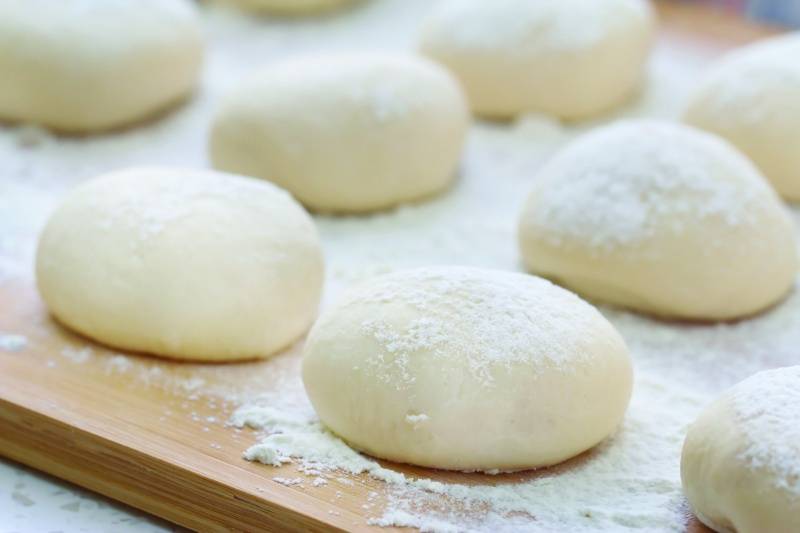 Boule pâte à pizza crue surgelé - 50x200g