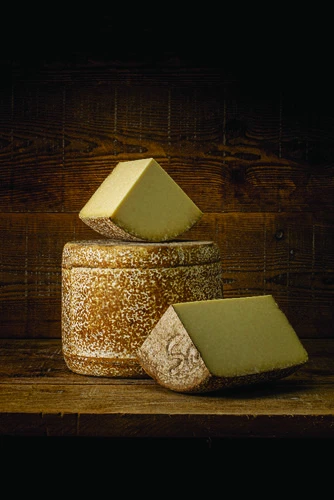Salers au lait cru AOP affiné 30% L'Affineur du Chef env 400g