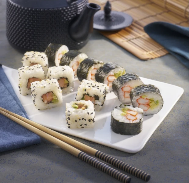 Plateau de sushis rolls 18x22g