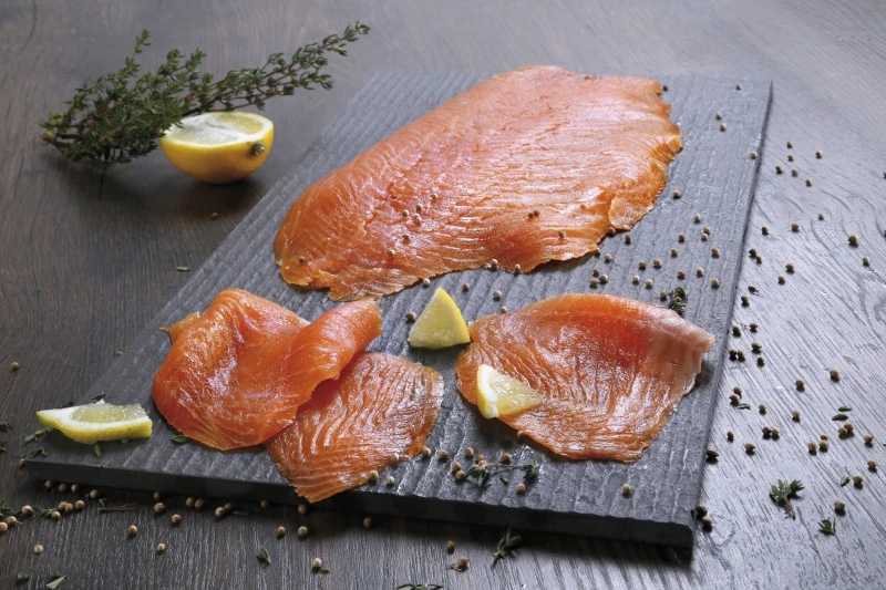 Bande de truite fumée de mer Bretagne 800g