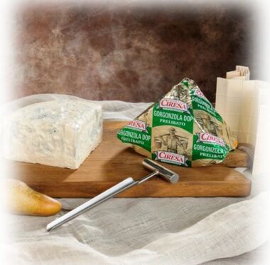 Gorgonzola AOP 26%MG 1/8